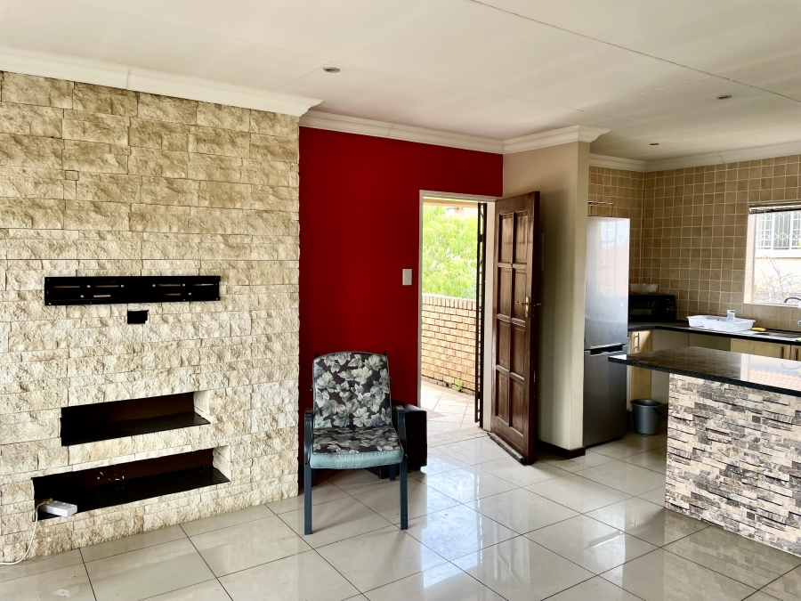 2 Bedroom Property for Sale in Moreleta Park Gauteng