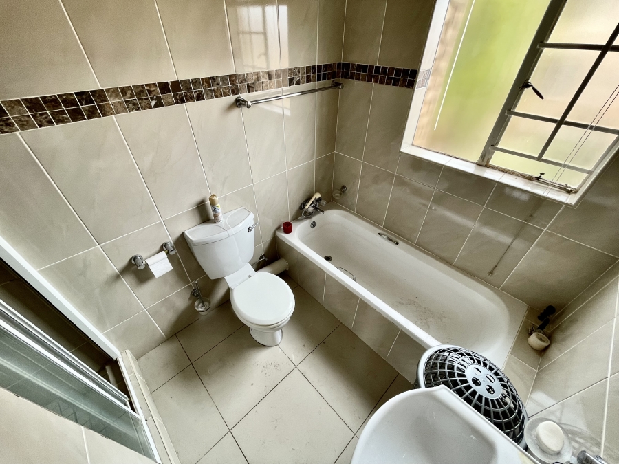 2 Bedroom Property for Sale in Moreleta Park Gauteng