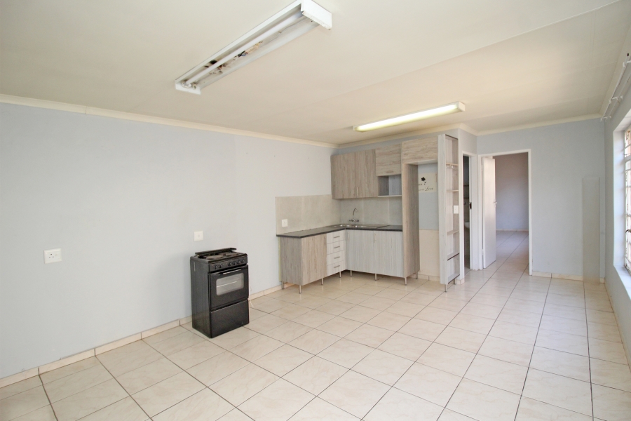 3 Bedroom Property for Sale in Orange Grove Gauteng