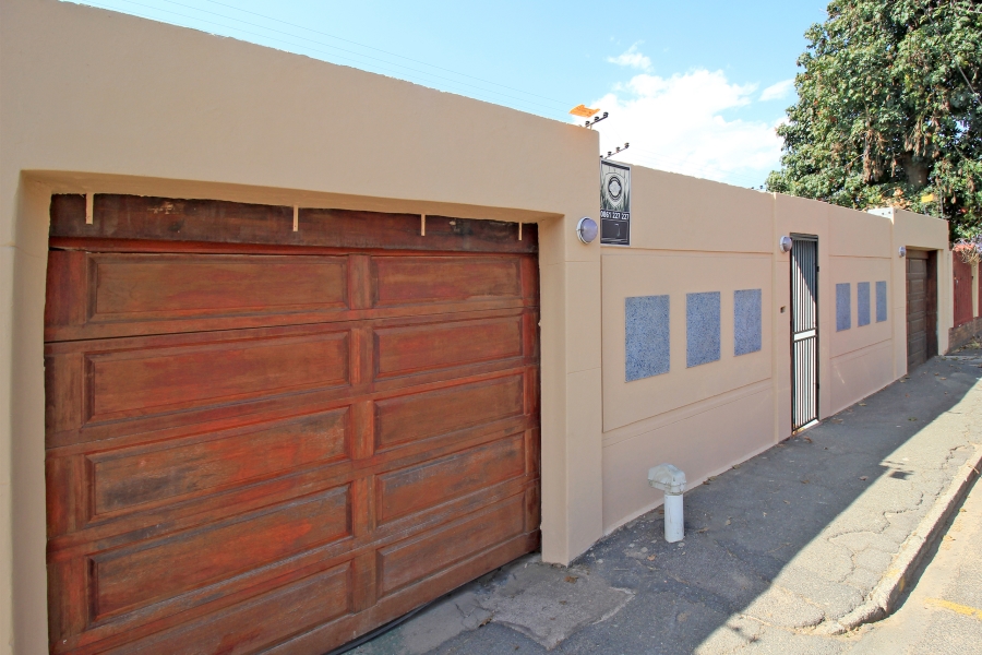 3 Bedroom Property for Sale in Orange Grove Gauteng