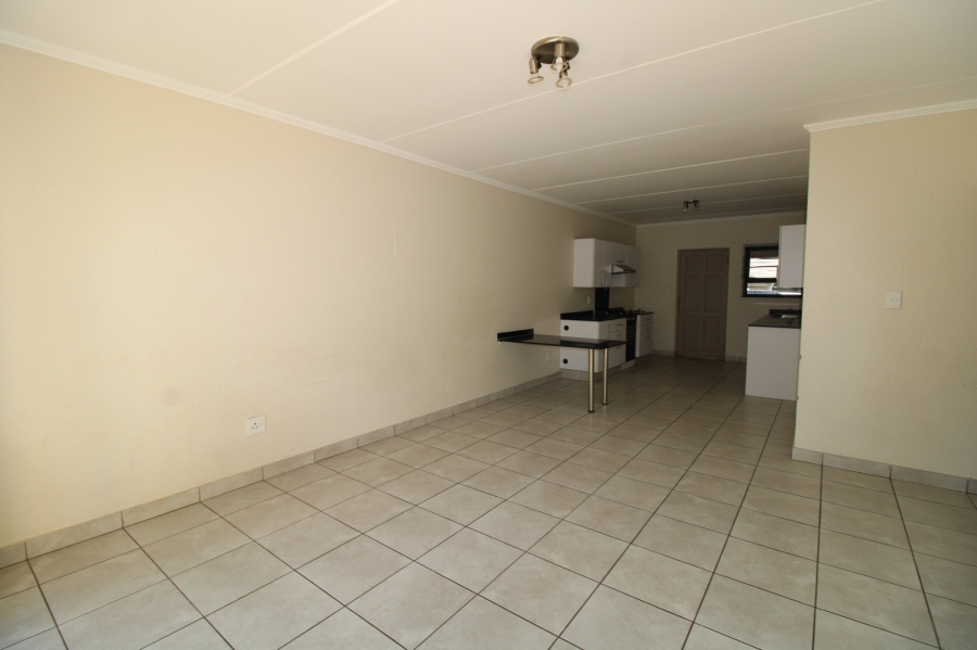 To Let 3 Bedroom Property for Rent in Beverley Gauteng