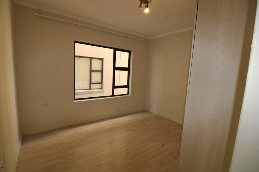 To Let 3 Bedroom Property for Rent in Beverley Gauteng