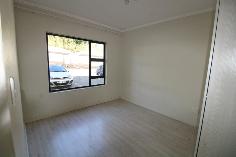 To Let 3 Bedroom Property for Rent in Beverley Gauteng