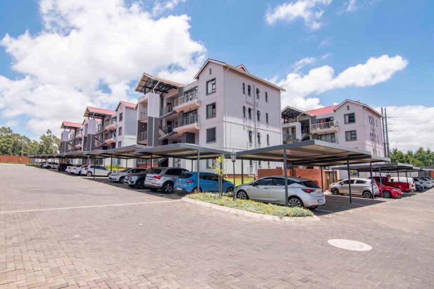 To Let 1 Bedroom Property for Rent in Modderfontein Gauteng