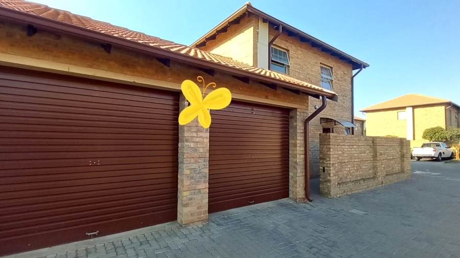 3 Bedroom Property for Sale in Annlin Gauteng