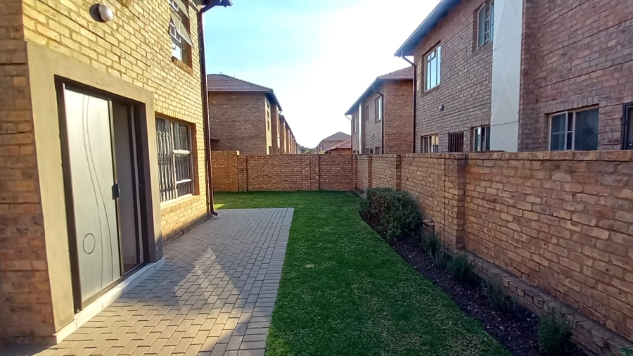 3 Bedroom Property for Sale in Annlin Gauteng