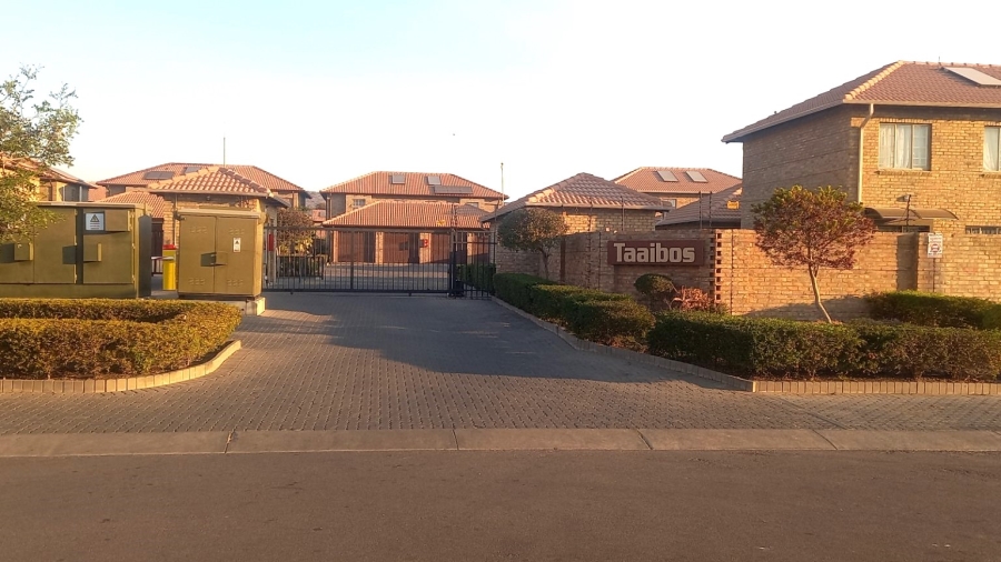 3 Bedroom Property for Sale in Annlin Gauteng