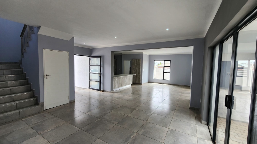 3 Bedroom Property for Sale in Zambezi Manor Lifestyle Estate Gauteng