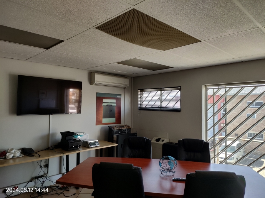 To Let commercial Property for Rent in North Riding Gauteng