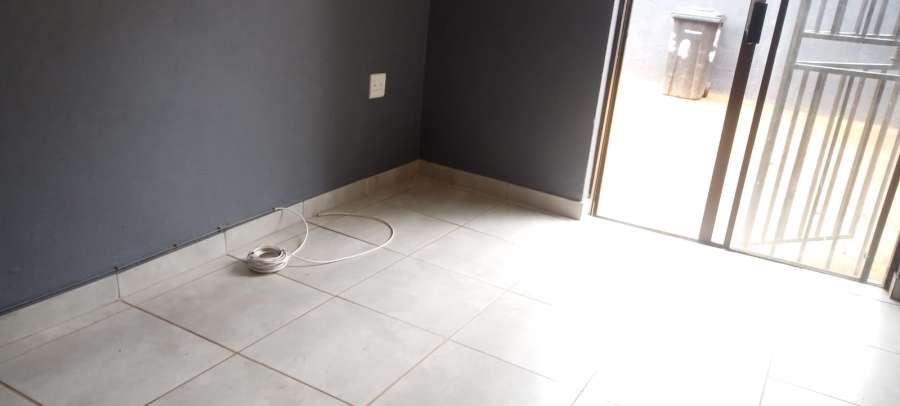 To Let 1 Bedroom Property for Rent in Kempton Park Ah Gauteng