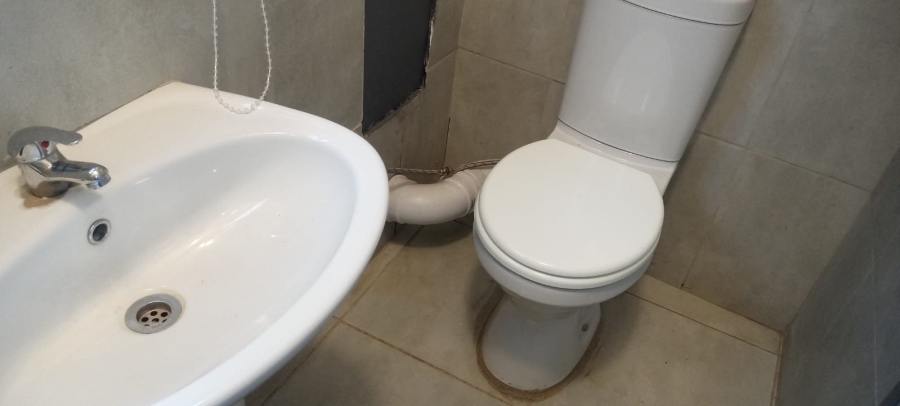 To Let 1 Bedroom Property for Rent in Kempton Park Ah Gauteng