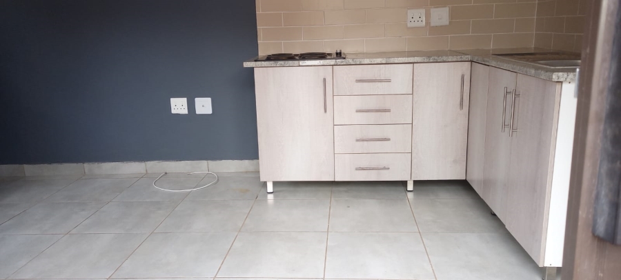 To Let 1 Bedroom Property for Rent in Kempton Park Ah Gauteng