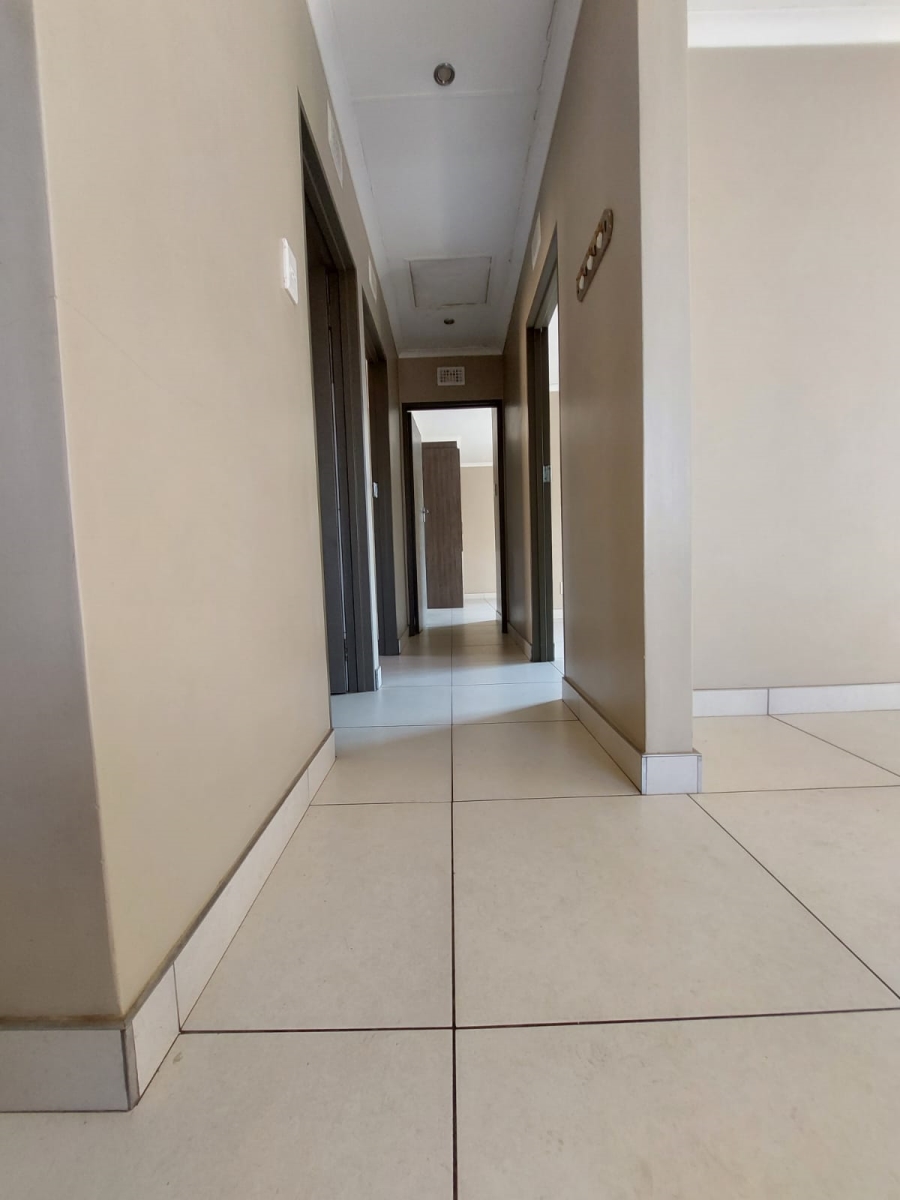 3 Bedroom Property for Sale in Clayville Gauteng