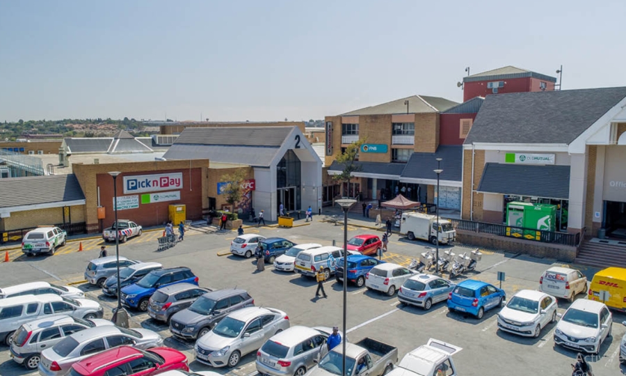 To Let commercial Property for Rent in Grand Central Gauteng