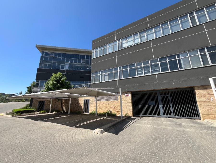 To Let commercial Property for Rent in Longmeadow Gauteng