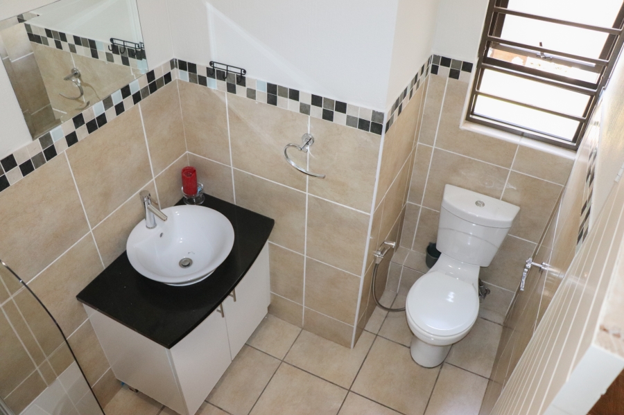 To Let 2 Bedroom Property for Rent in Parkwood Gauteng