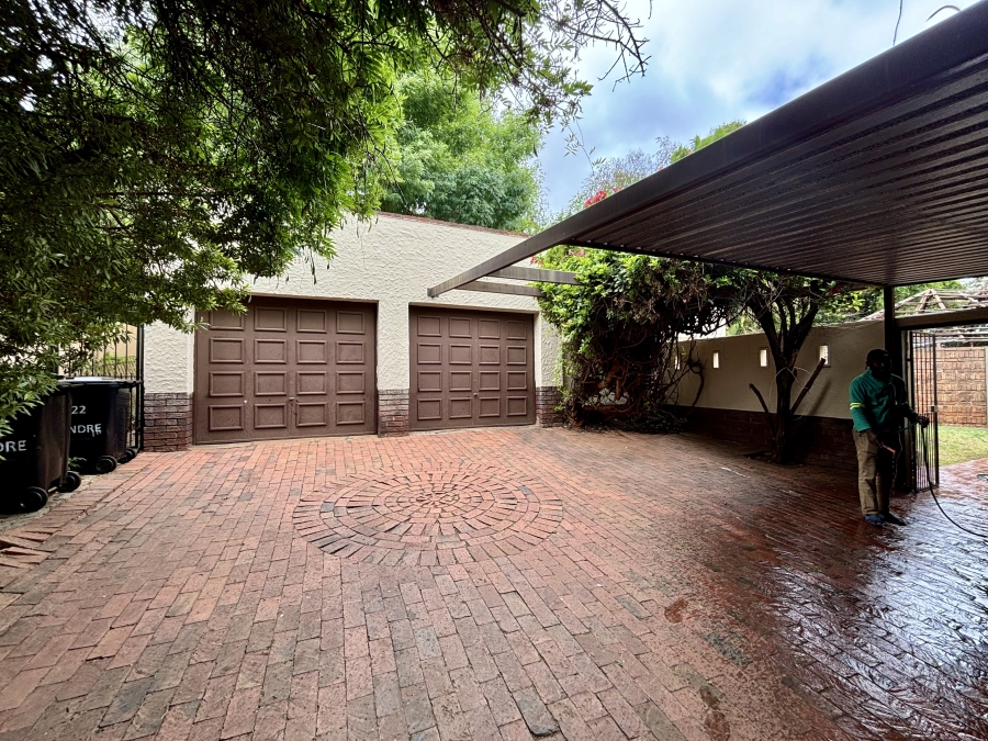 4 Bedroom Property for Sale in Pierneef Park Gauteng