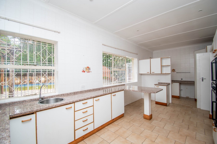 4 Bedroom Property for Sale in Pierneef Park Gauteng