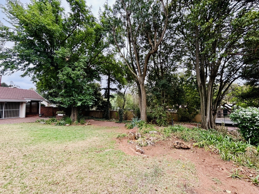 4 Bedroom Property for Sale in Pierneef Park Gauteng