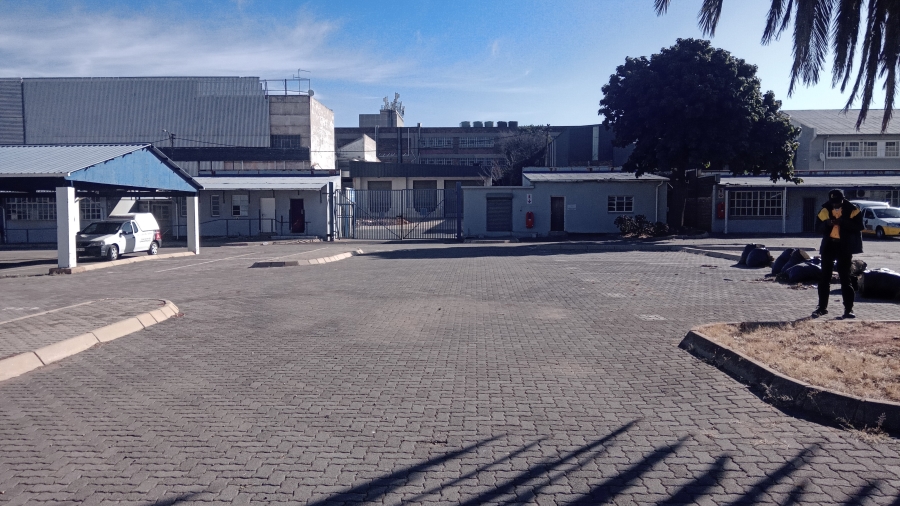 To Let commercial Property for Rent in Village Deep Gauteng