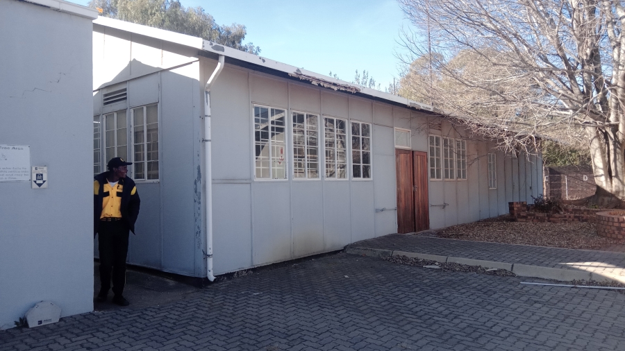 To Let commercial Property for Rent in Village Deep Gauteng