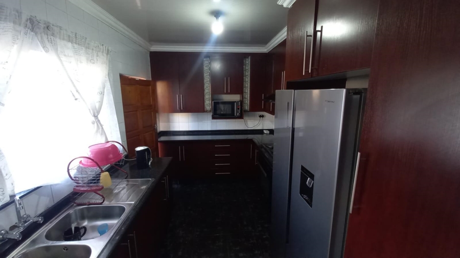 To Let 4 Bedroom Property for Rent in Mayberry Park Gauteng