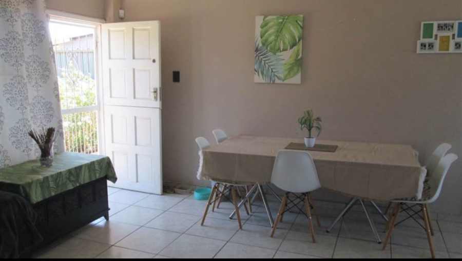 To Let 3 Bedroom Property for Rent in Dalview Gauteng