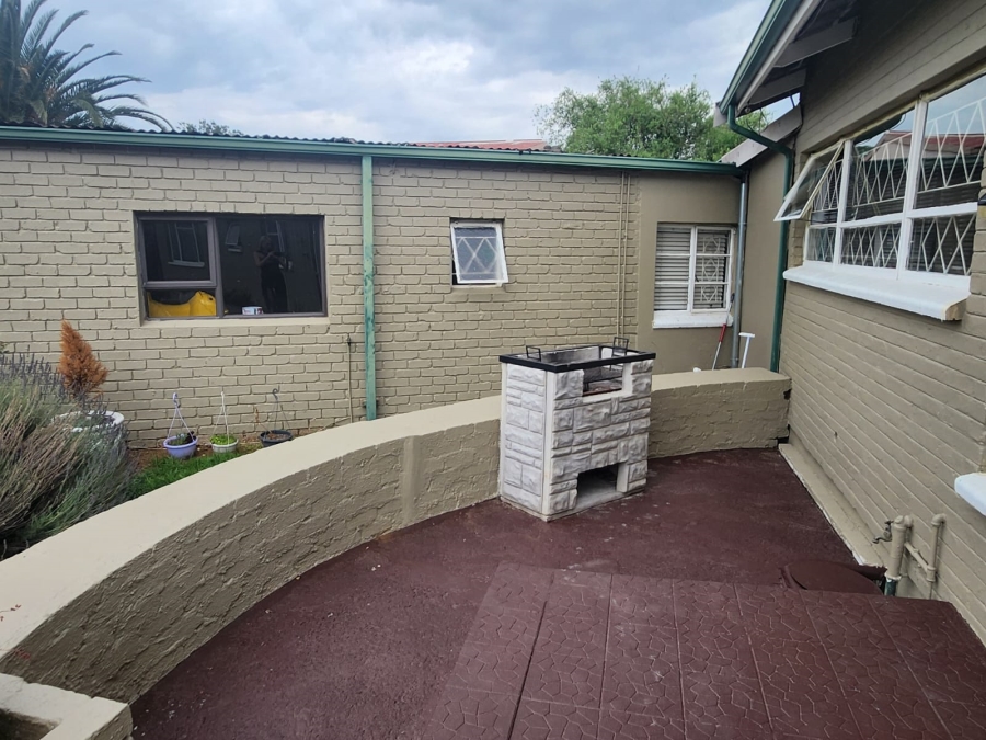 To Let 3 Bedroom Property for Rent in Dalview Gauteng