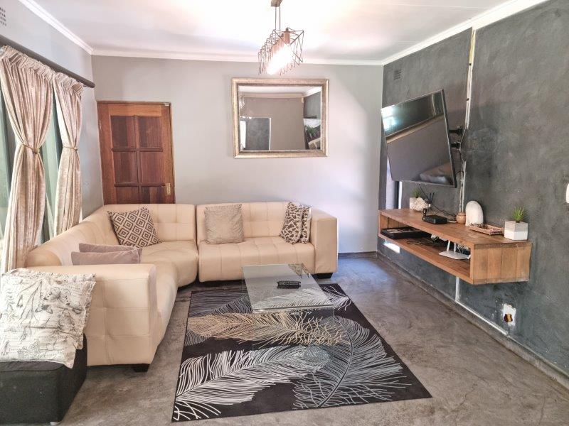 To Let 3 Bedroom Property for Rent in Johannesburg North Gauteng