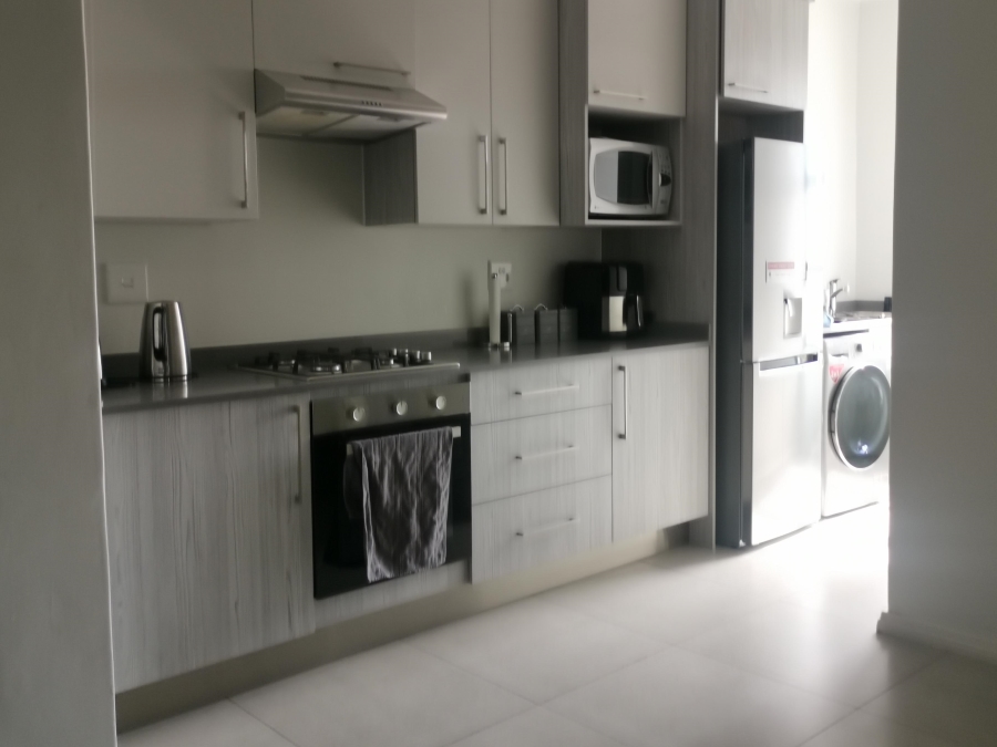 1 Bedroom Property for Sale in Erand Gardens Gauteng