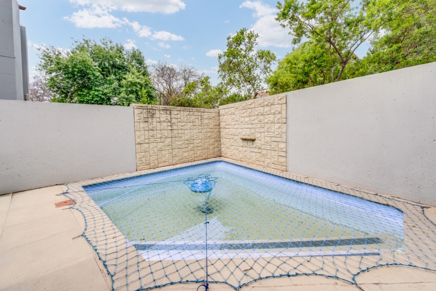 To Let 3 Bedroom Property for Rent in Broadacres Gauteng