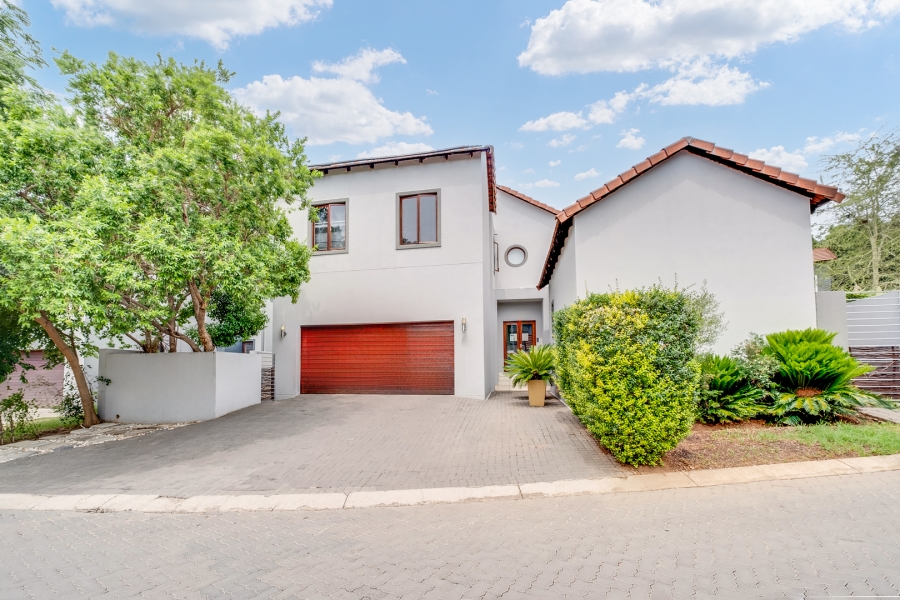 To Let 3 Bedroom Property for Rent in Broadacres Gauteng