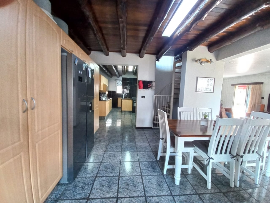 4 Bedroom Property for Sale in Dersley Gauteng