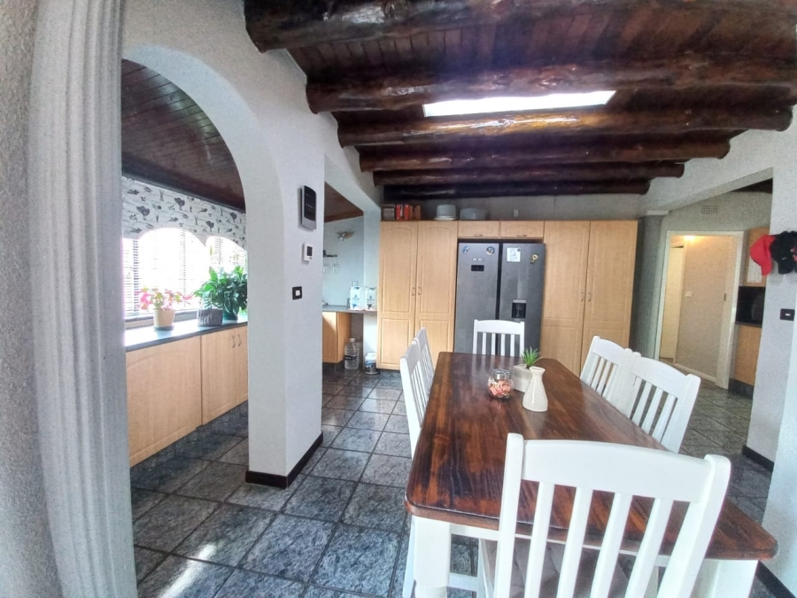 4 Bedroom Property for Sale in Dersley Gauteng