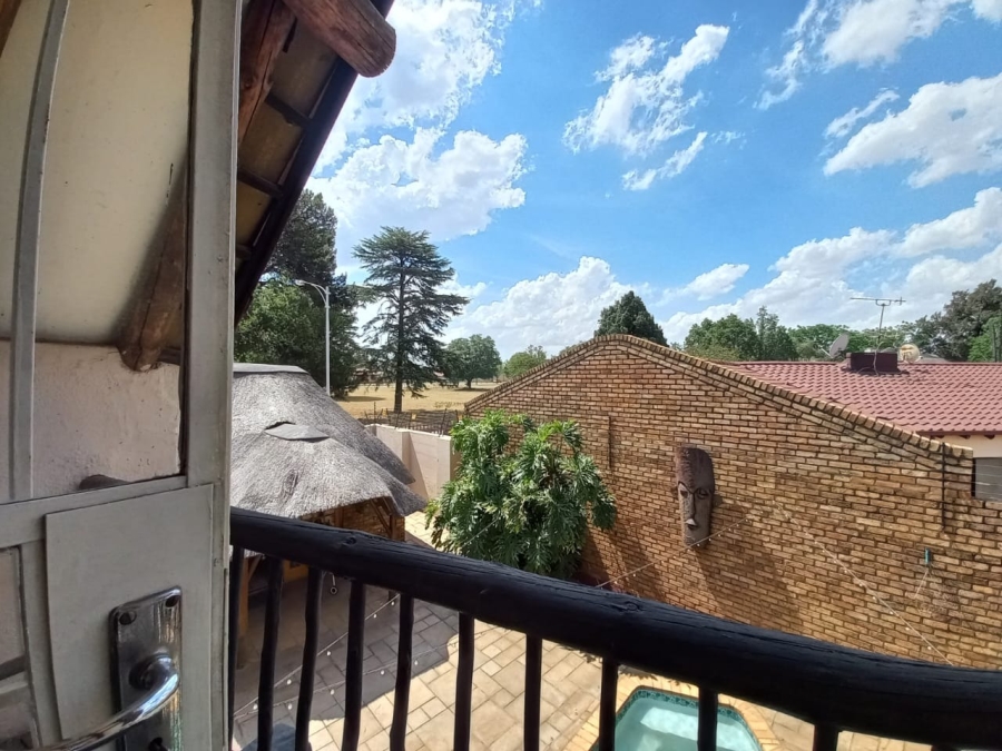 4 Bedroom Property for Sale in Dersley Gauteng