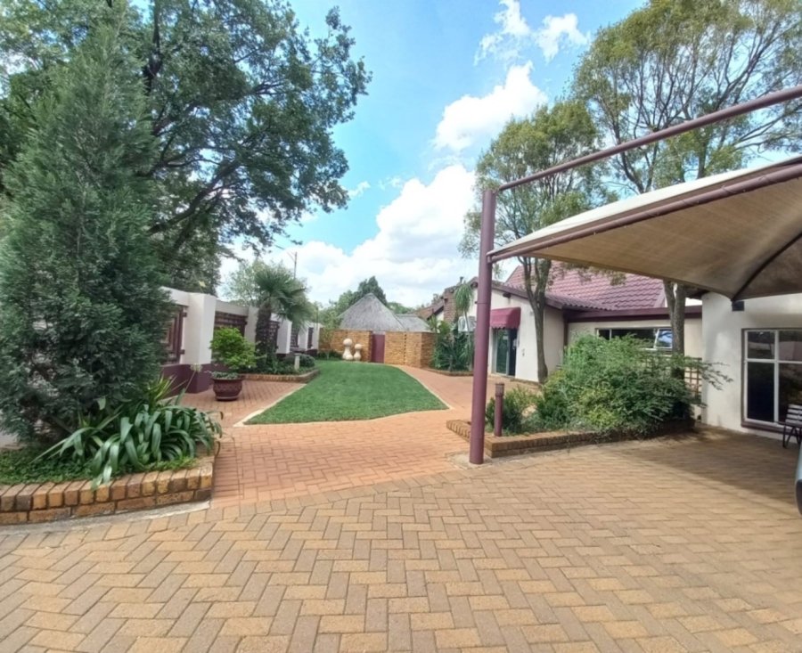 4 Bedroom Property for Sale in Dersley Gauteng