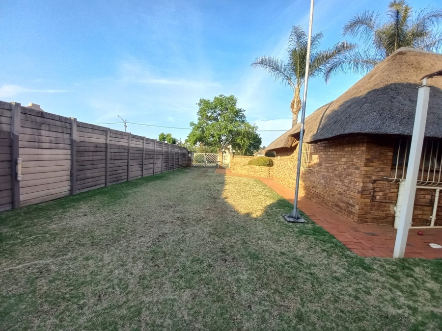 5 Bedroom Property for Sale in New State Areas Gauteng