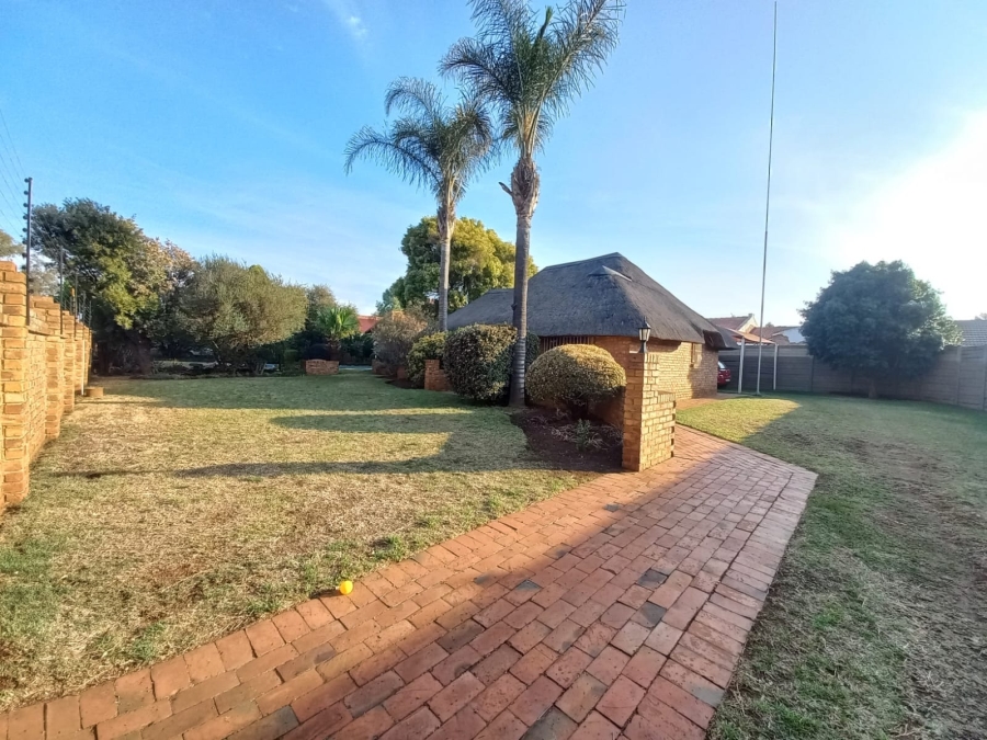 5 Bedroom Property for Sale in New State Areas Gauteng