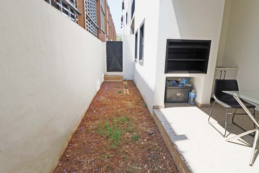 To Let 2 Bedroom Property for Rent in Bryanston Gauteng