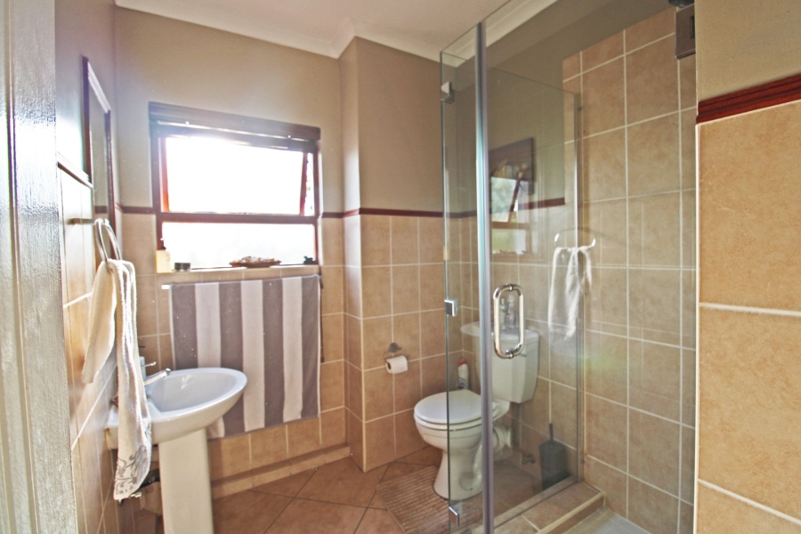 To Let 2 Bedroom Property for Rent in Bryanston Gauteng