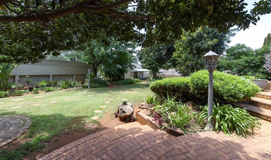 4 Bedroom Property for Sale in Bedfordview Gauteng