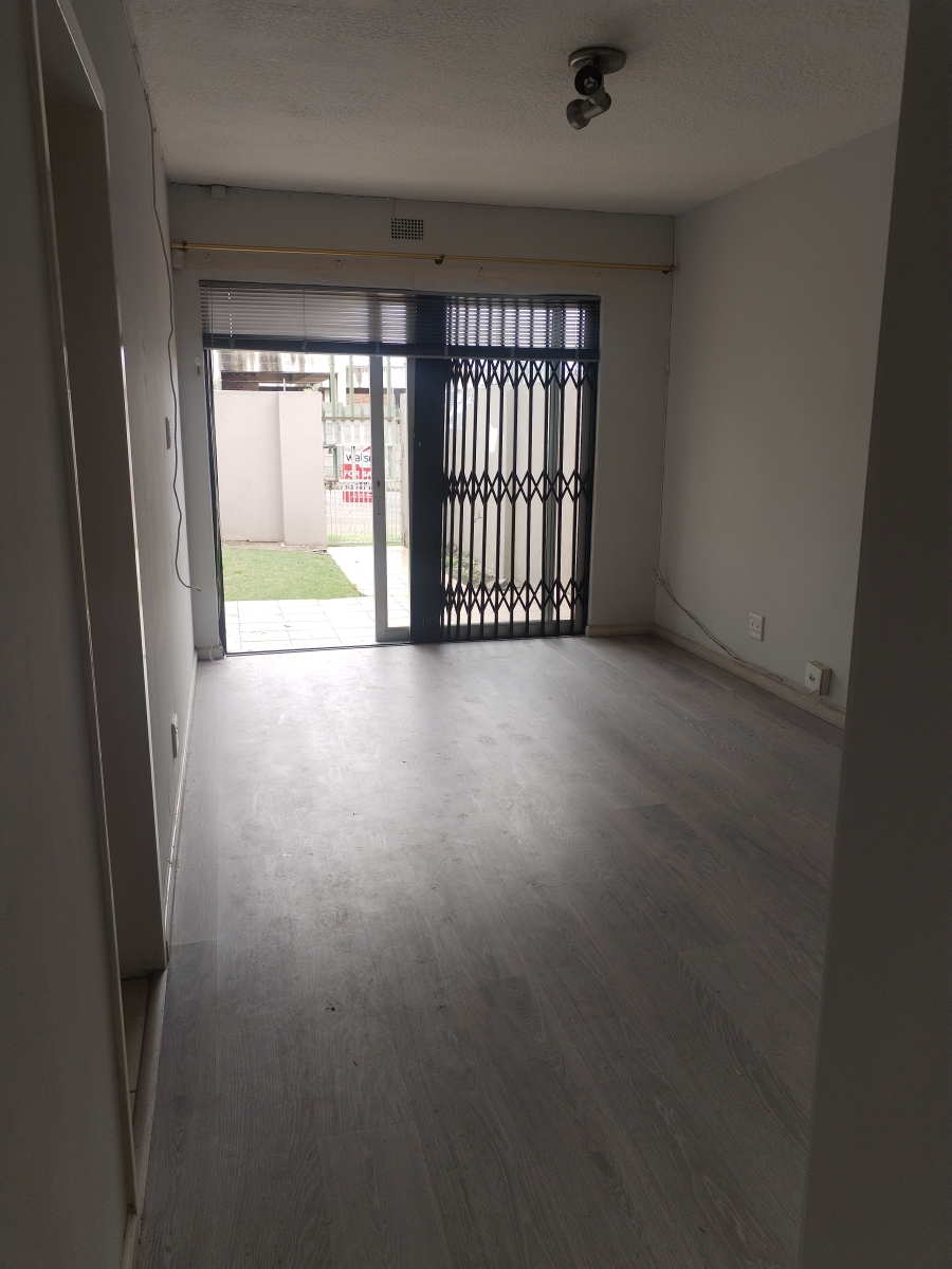 1 Bedroom Property for Sale in Edenvale Central Gauteng