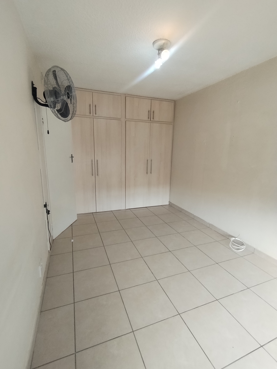 1 Bedroom Property for Sale in Edenvale Central Gauteng
