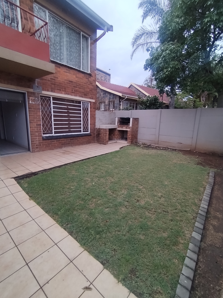 1 Bedroom Property for Sale in Edenvale Central Gauteng