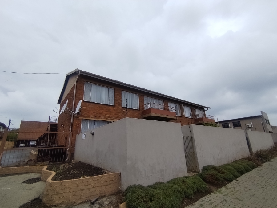 1 Bedroom Property for Sale in Edenvale Central Gauteng