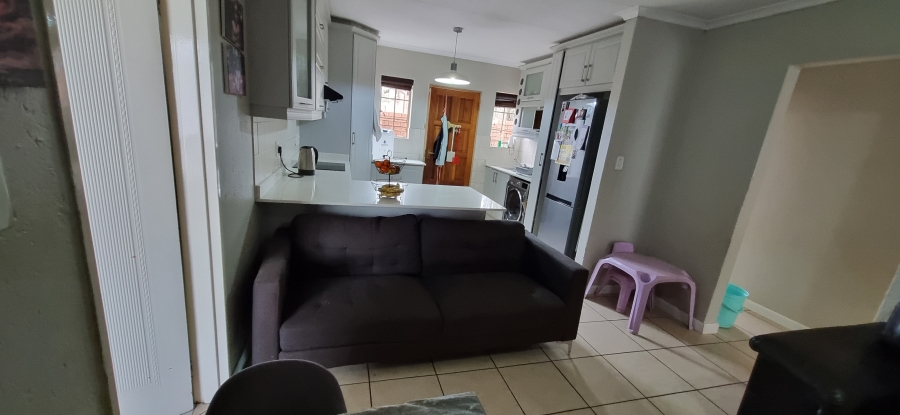 3 Bedroom Property for Sale in Heuwelsig Estate Gauteng