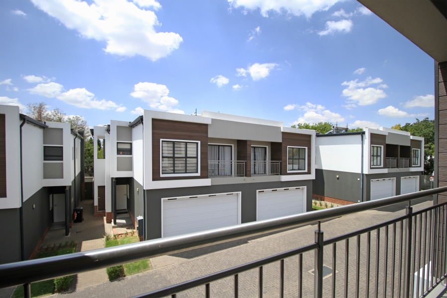 3 Bedroom Property for Sale in Sunninghill Gauteng