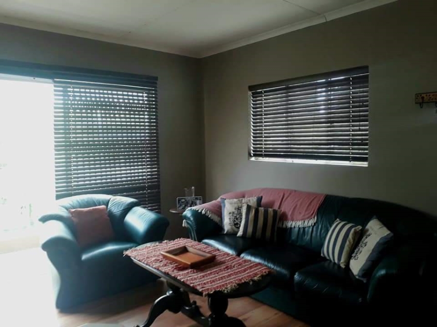 To Let 2 Bedroom Property for Rent in Edleen Gauteng