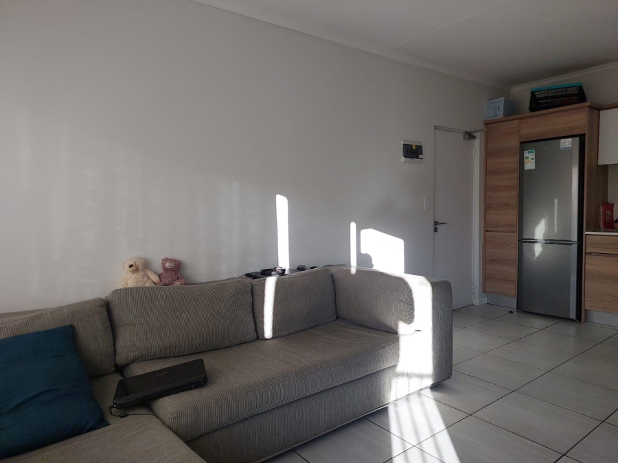 To Let 1 Bedroom Property for Rent in Waterfall Gauteng