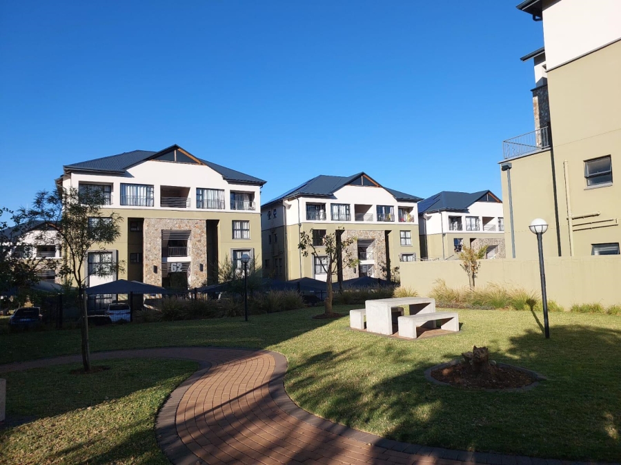 To Let 1 Bedroom Property for Rent in Waterfall Gauteng